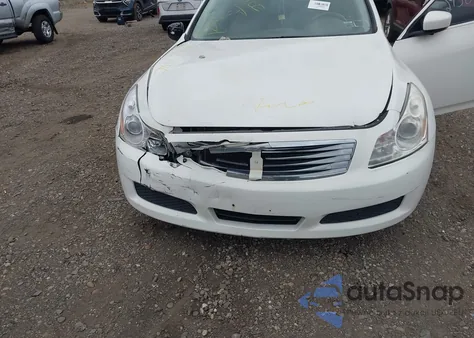 2009 Infiniti G37X из США, поврежденный, VIN JNKCV61F89M054610